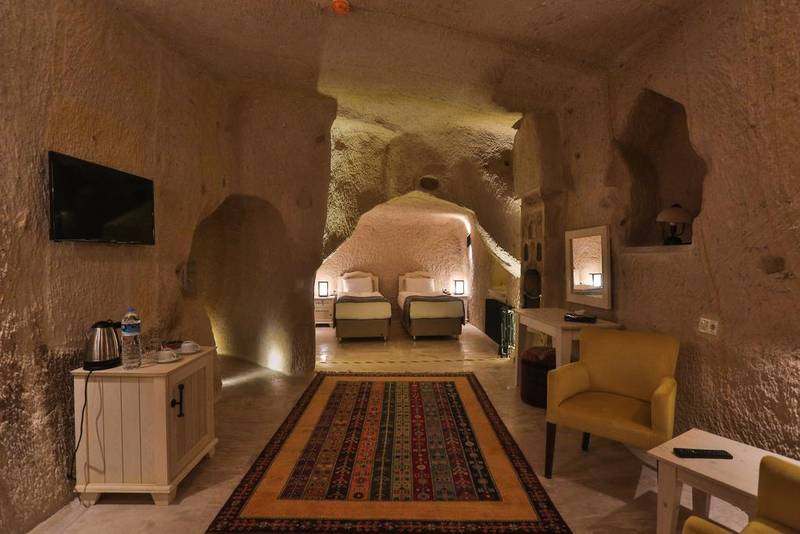 Acropolis Cave Suite