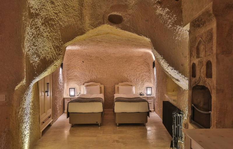 Acropolis Cave Suite