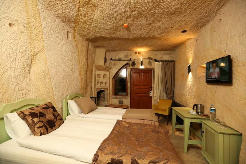 Acropolis Cave Suite