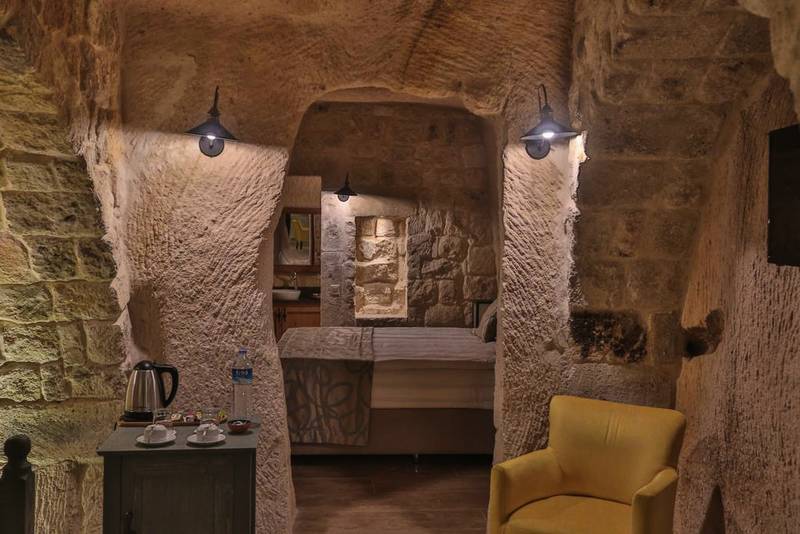 Acropolis Cave Suite