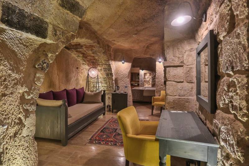 Acropolis Cave Suite