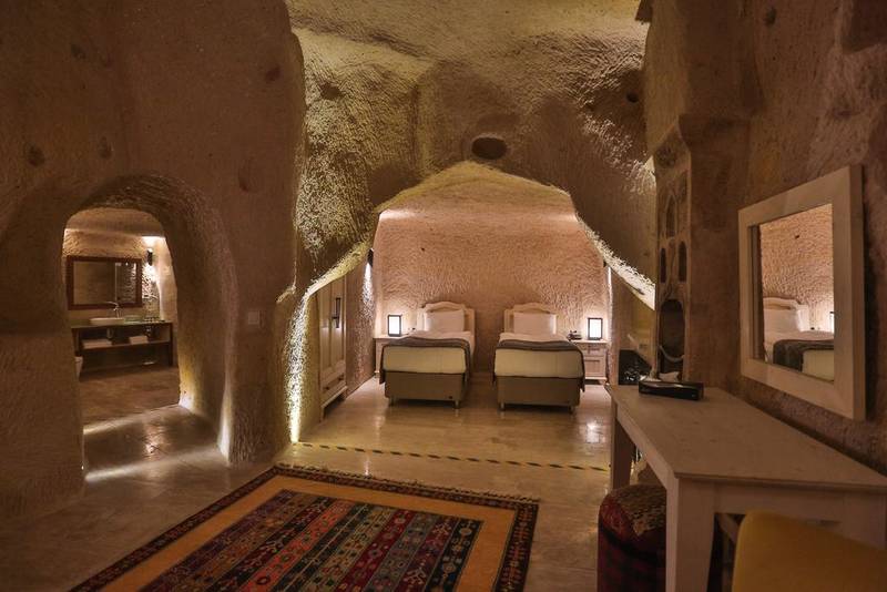 Acropolis Cave Suite