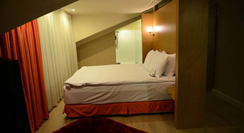 Adana Plaza Hotel