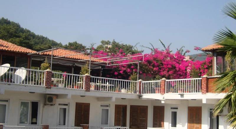 Akdeniz Hotel Ekincik