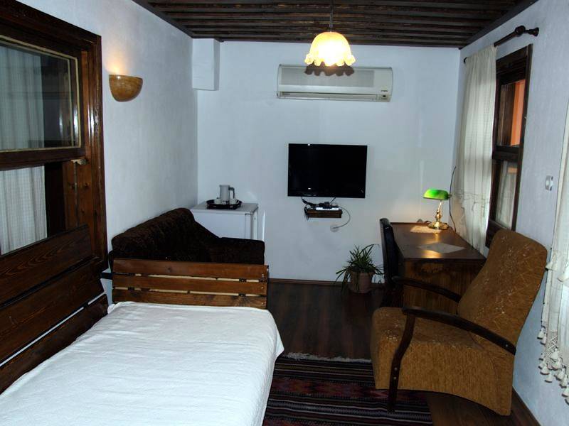 Akropolis Guest House