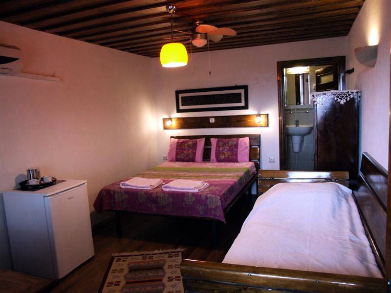 Akropolis Guest House