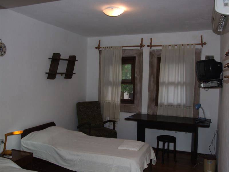 Akropolis Guest House