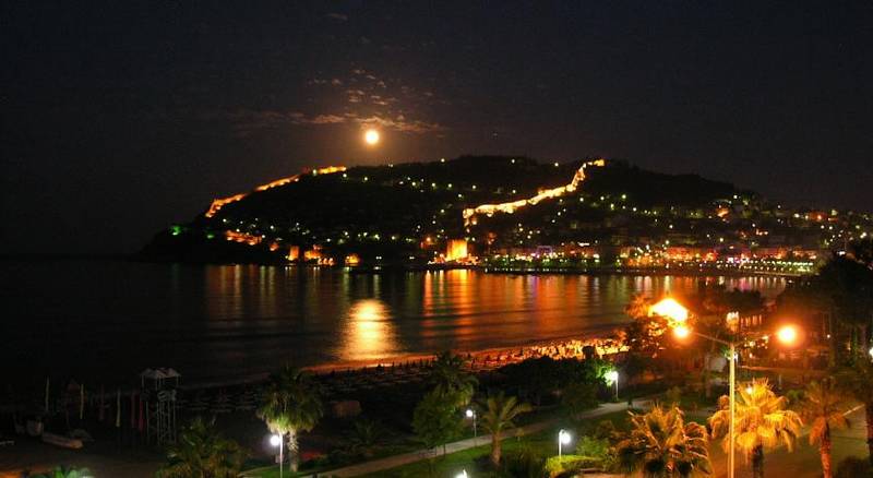 Alanya Beach Hotel