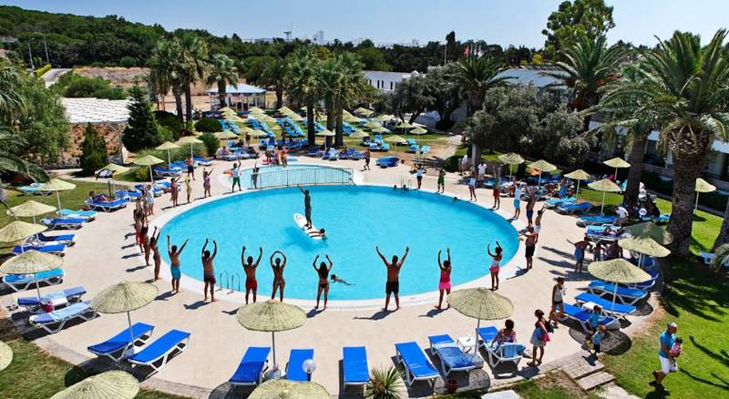 Altn Yunus eme Resort Ve Thermal Hotel