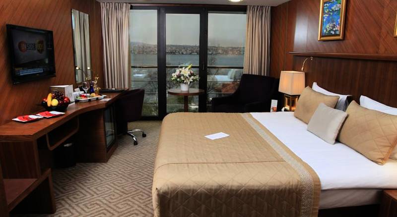 Anjer Hotel Bosphorus