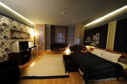 Ansen Suites