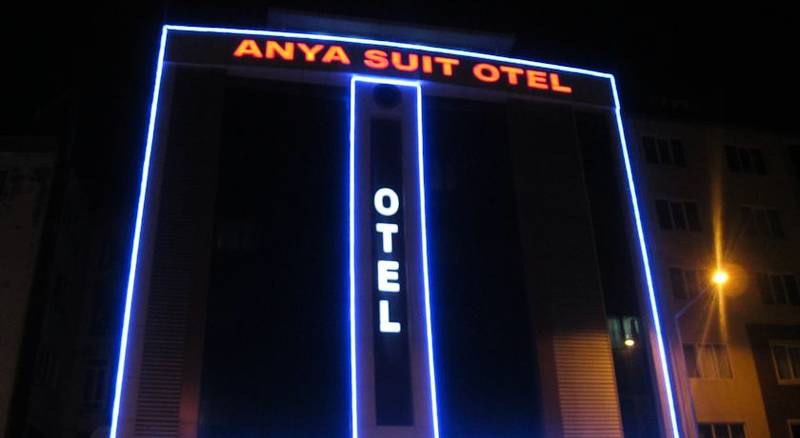 Anya Suit Otel