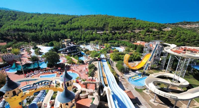 Aqua Fantasy Aquapark Hotel