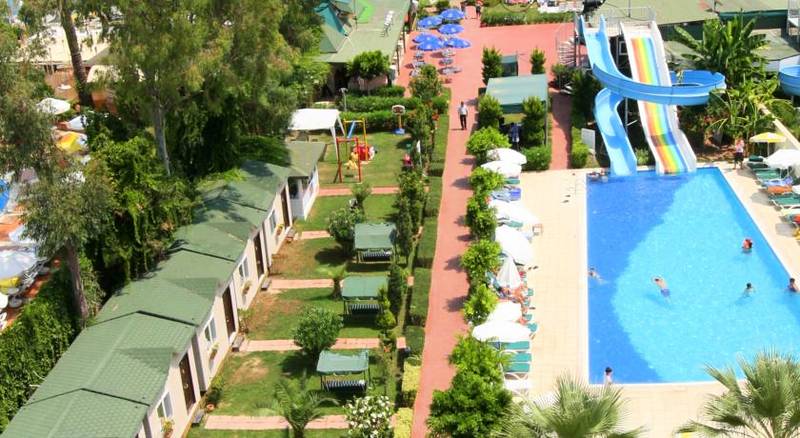 Armas Beach Hotel