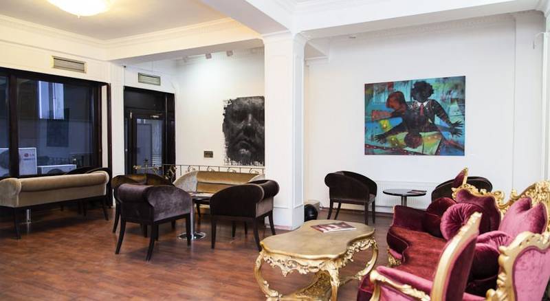 Art Suites Hotel Beyolu