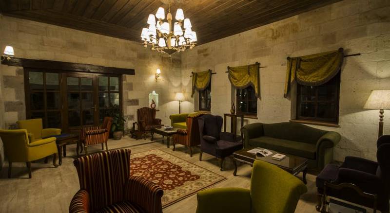 Artemis Cave Suites