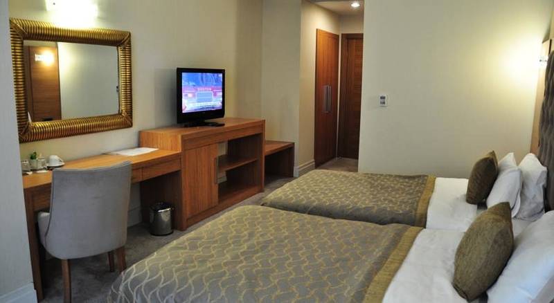 Asia Artemis Suite