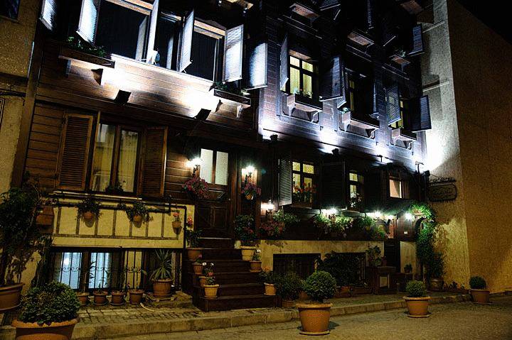 Asmal Hotel