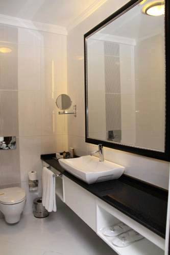 Asrn Park Hotel