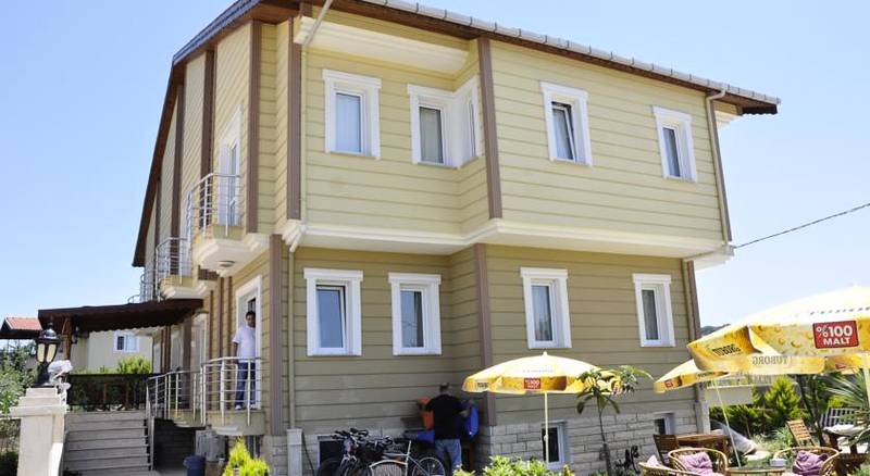 Assortie La Villa Hotel