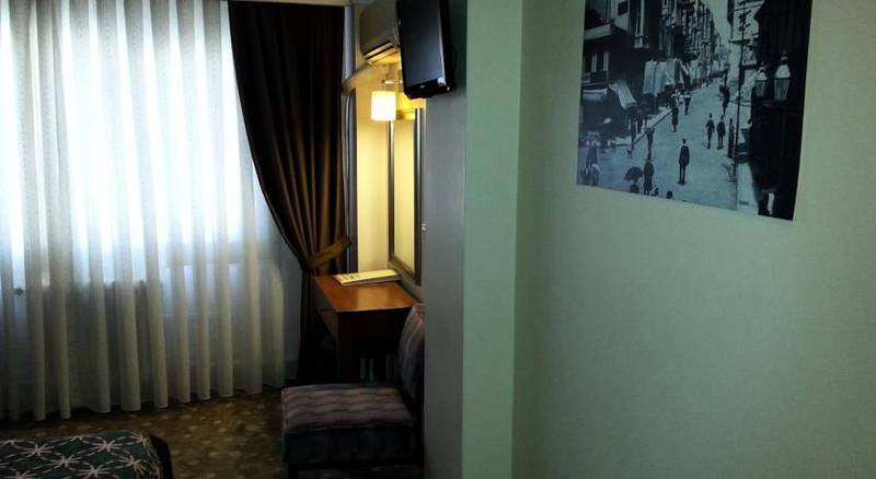 Otel Avlonya