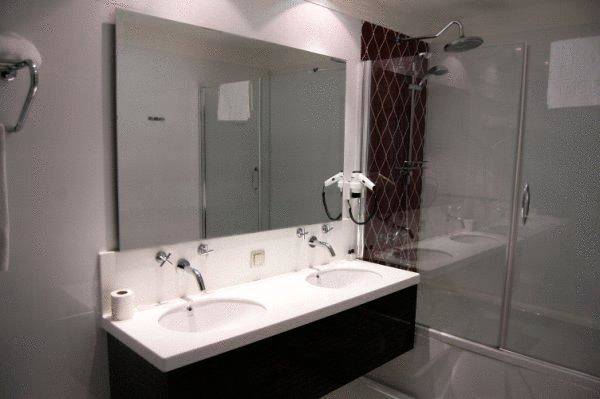 Hotel Avar