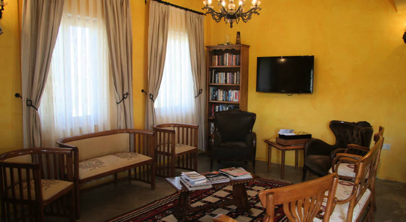 Aya Yorgi Evleri