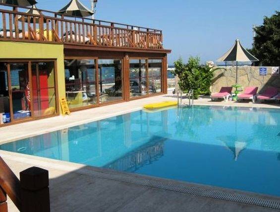 Ayvan Beach Hotel