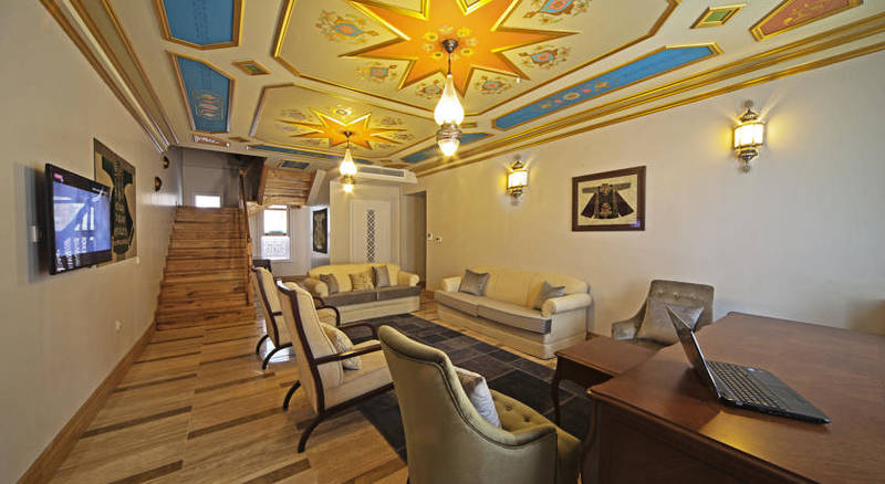 Azade Premier Hotel