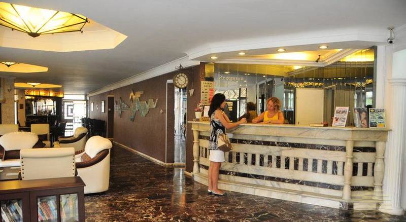 Azak Hotel