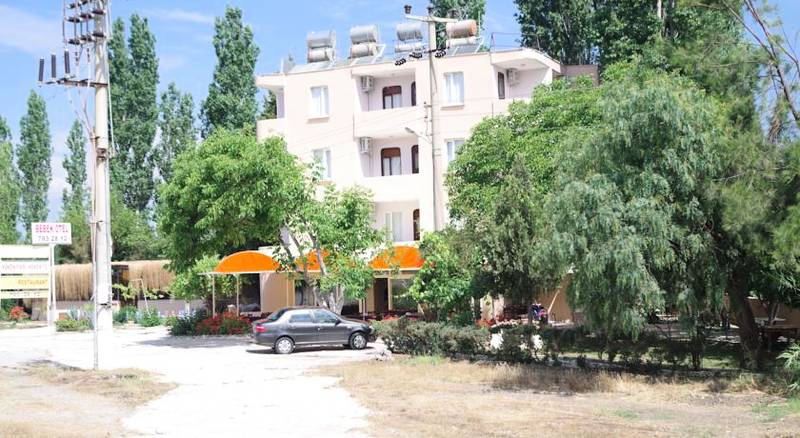 Bebek Hotel