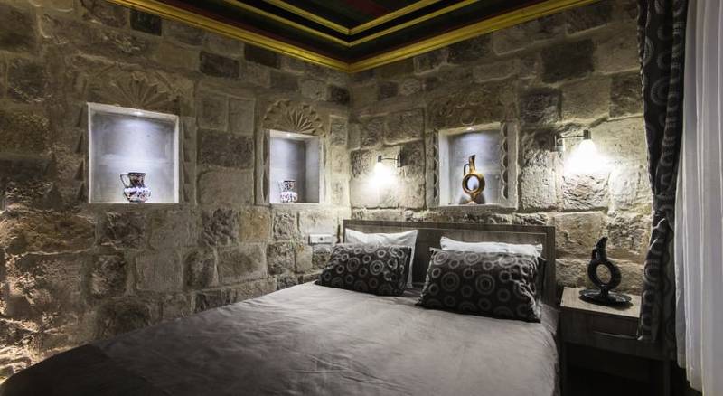 Bedrock Cave Hotel