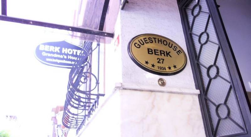Berk Guesthouse Hotel