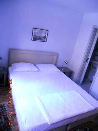 Berk Guesthouse Hotel