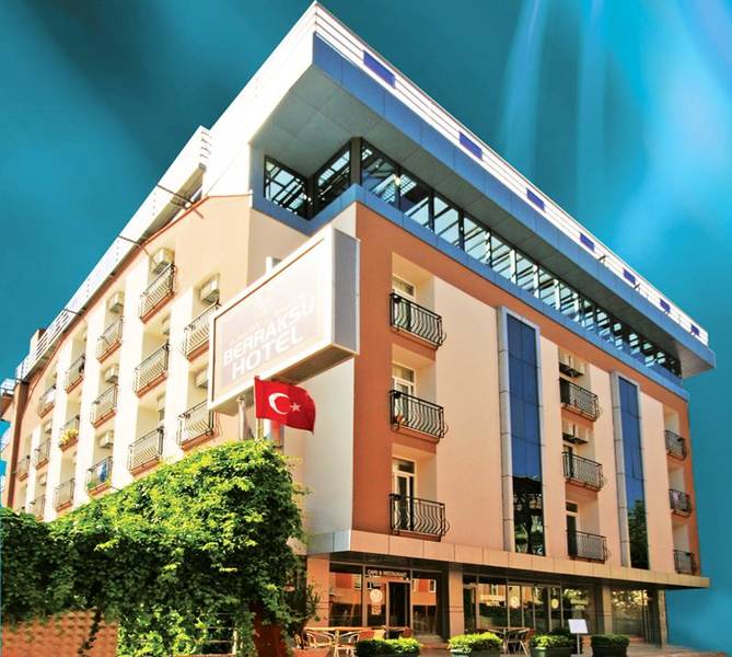 Berrak Su Hotel