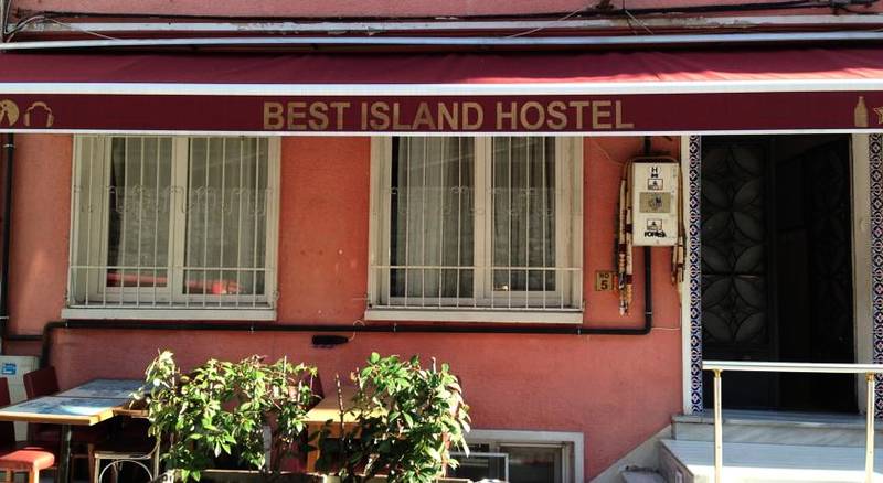 Best sland Hostel