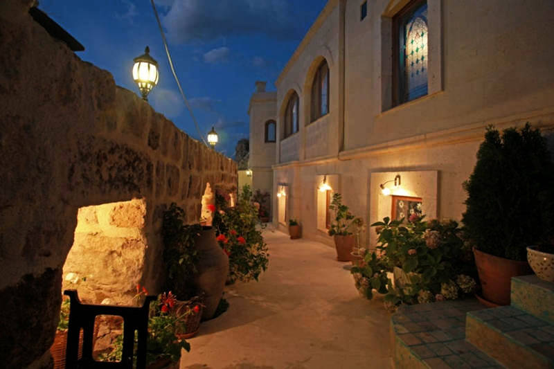 Larina Cave Hotel