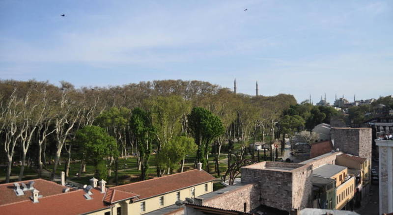 Bosphorus Family Old City Hotel