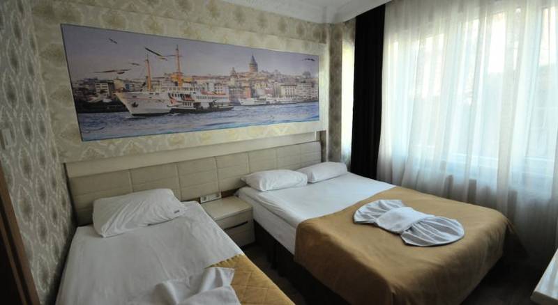 Bosphorus Family Old City Hotel
