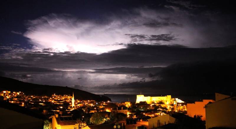 Bozcaada Alesta Otel