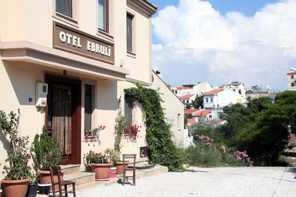 Bozcaada Ebruli Otel