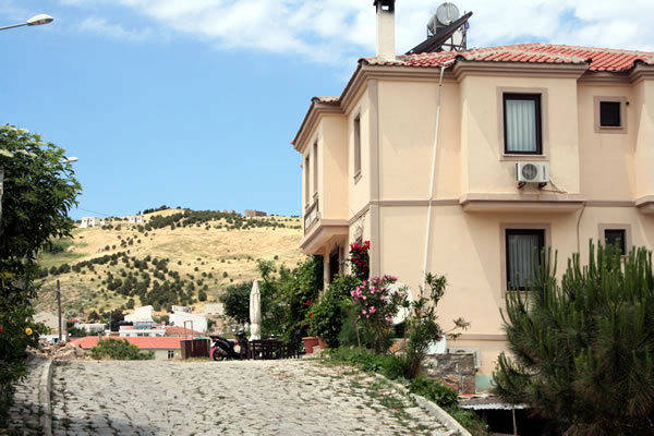 Bozcaada Ebruli Otel