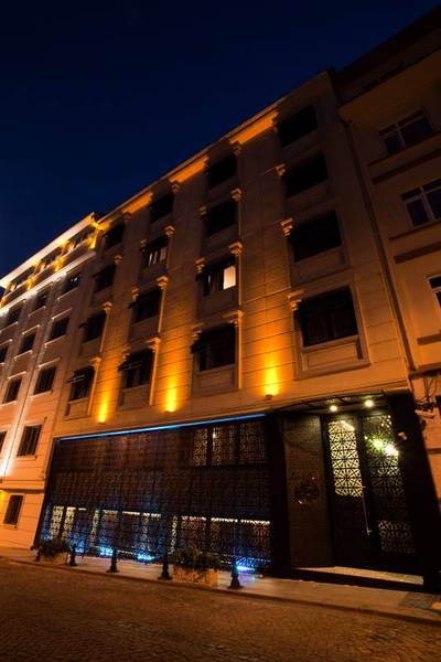 Burkin Suites Hotel