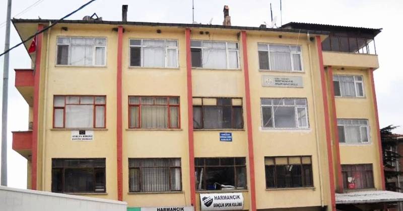 Bursa Harmanck retmenevi