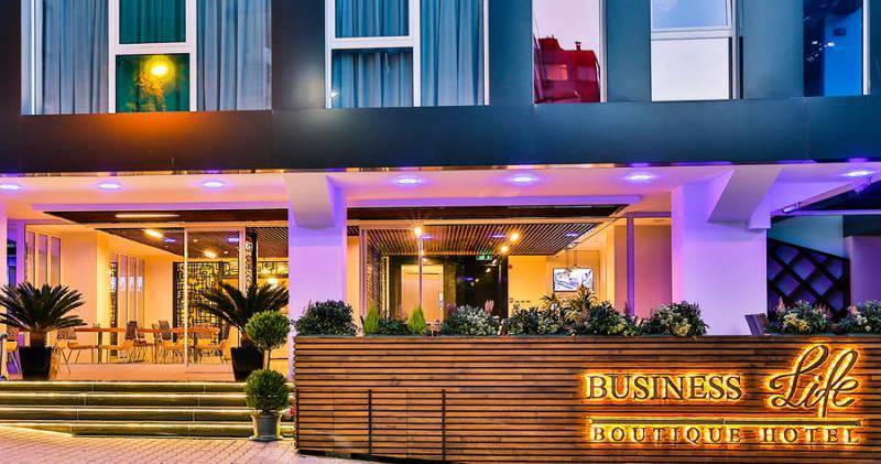 Business Life Boutique Hotel