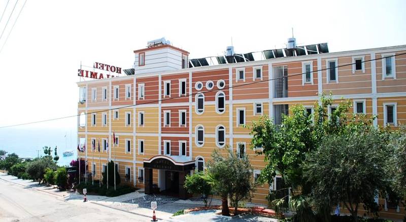 Calamie Hotel