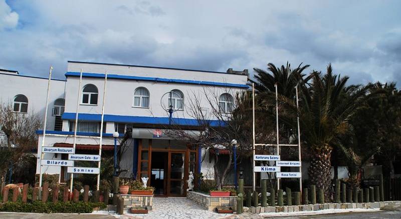 Can Karaburun Hotel