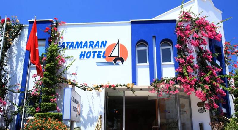 Catamaran Hotel