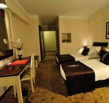 City Hotel & Residence