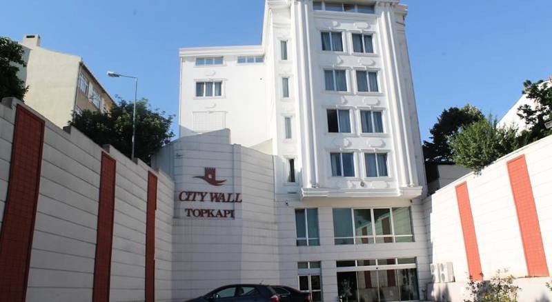 City Wall Hotel